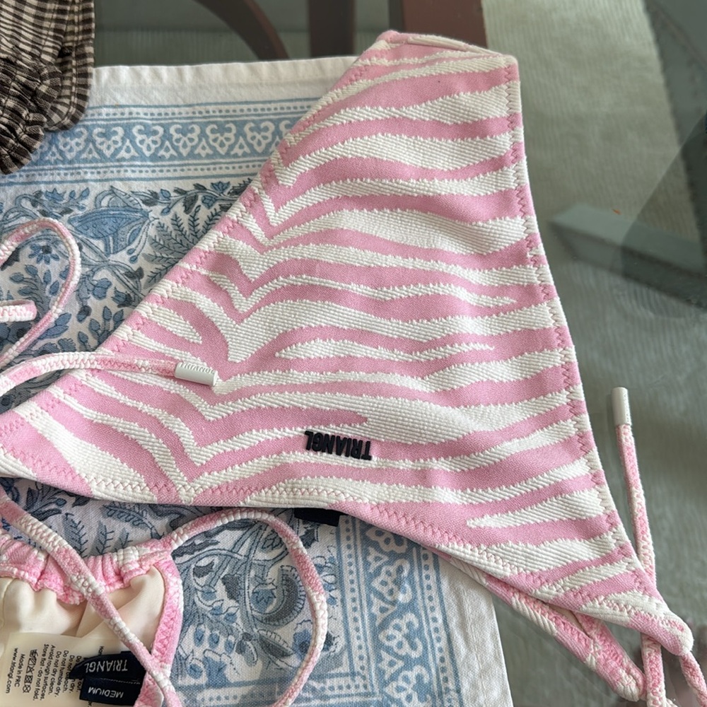 Triangl Zebra Punch Vinca Bikini TOP and BOTTOM - Picture 6 of 6